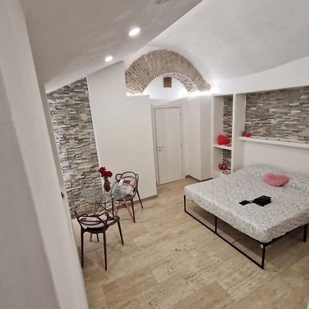 The Love Basement Apartment Рим Екстериор снимка