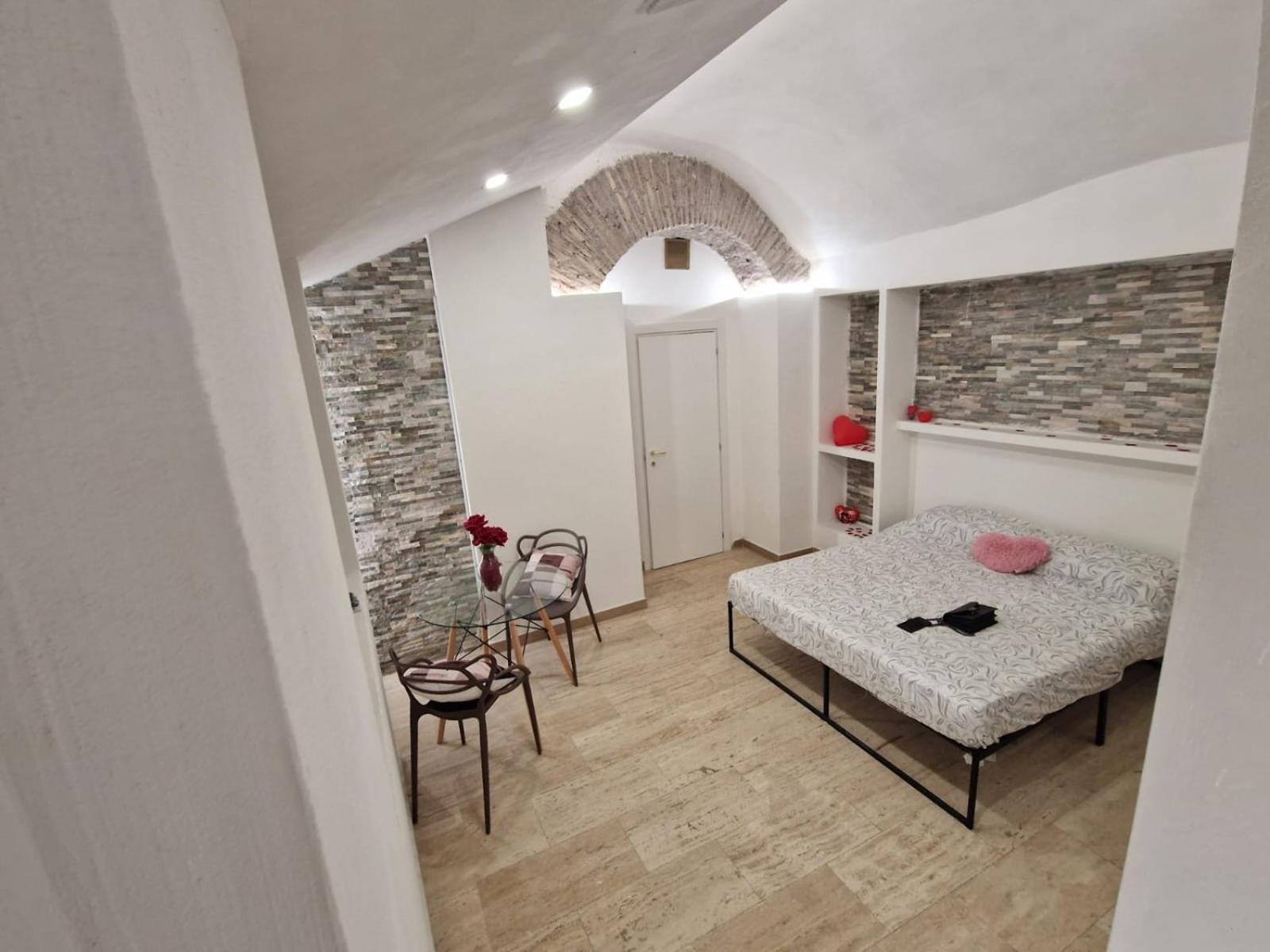 The Love Basement Apartment Рим Екстериор снимка